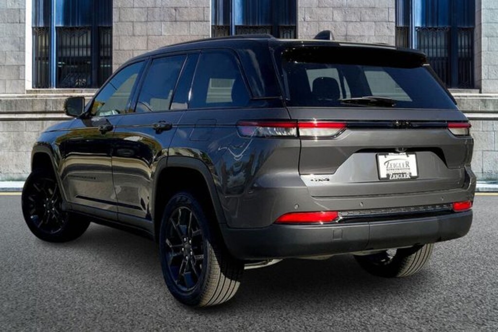 New 2025 Jeep Grand Cherokee Limited Sport Utility