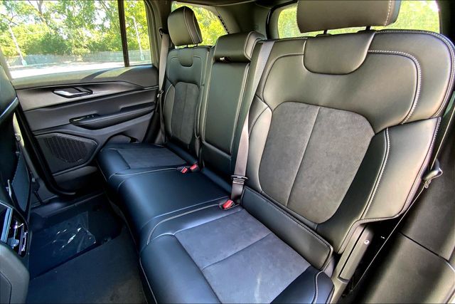 2025 JEEP GRAND CHEROKEE - Image 10