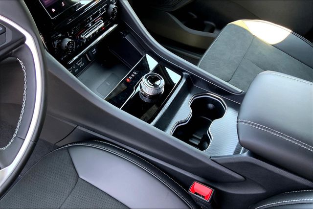 2025 JEEP GRAND CHEROKEE L - Image 7