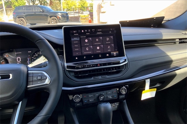 2025 JEEP COMPASS - Image 6