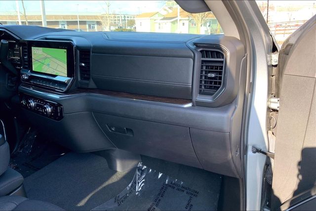 2024 GMC SIERRA - Image 16