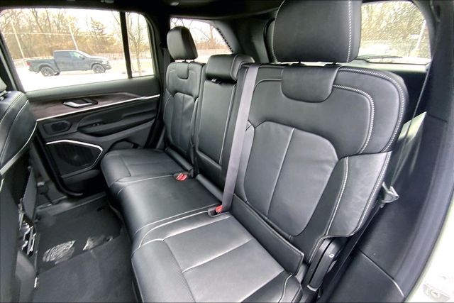 2026 JEEP GRAND CHEROKEE - Image 10