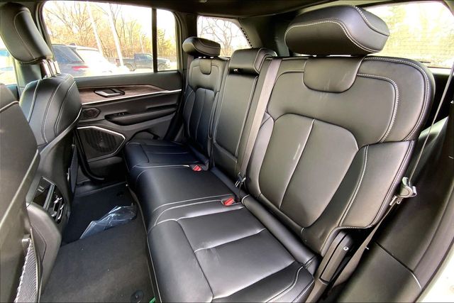 2026 JEEP GRAND CHEROKEE - Image 10