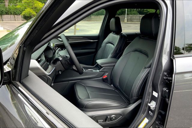 2025 JEEP GRAND CHEROKEE L - Image 9