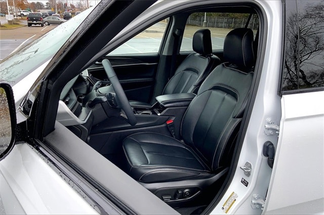 2023 JEEP GRAND CHEROKEE L - Image 24