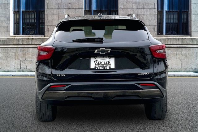 2024 CHEVROLET TRAX - Image 4
