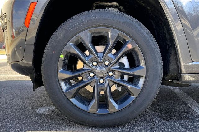 2026 JEEP GRAND CHEROKEE - Image 12