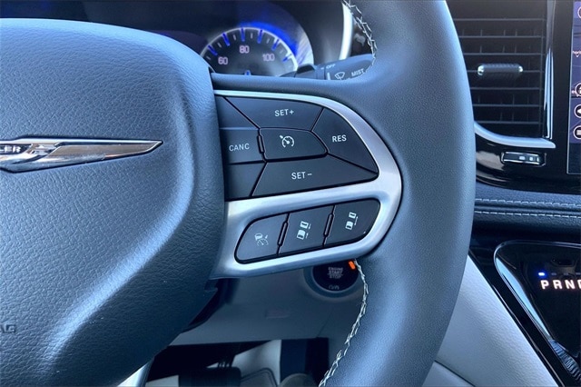 2024 CHRYSLER PACIFICA - Image 19