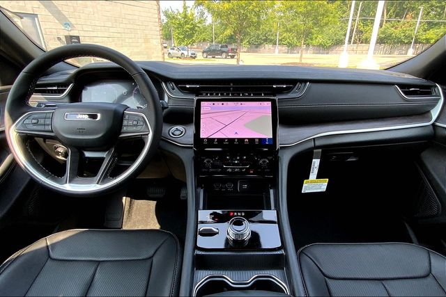 2025 JEEP GRAND CHEROKEE - Image 5