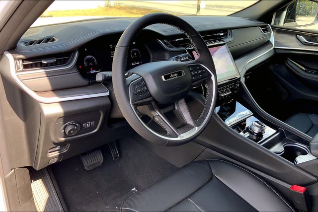 2025 JEEP GRAND CHEROKEE - Image 8