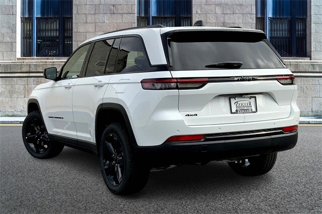 2025 Jeep Grand Cherokee Altitude X photo 3