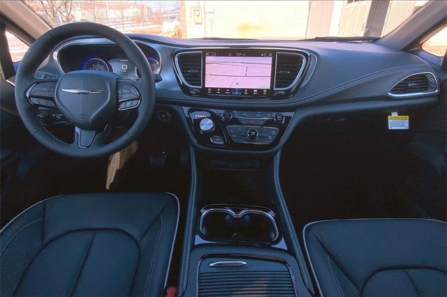 2026 CHRYSLER PACIFICA - Image 5