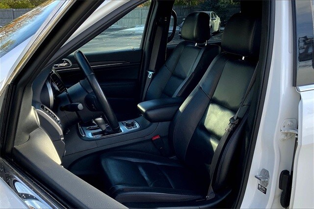 2022 JEEP GRAND CHEROKEE - Image 25