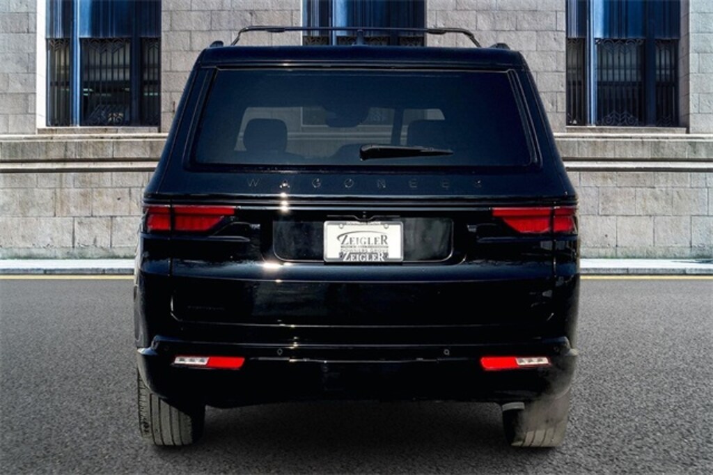 Used 2023 Jeep Wagoneer Series II SUV