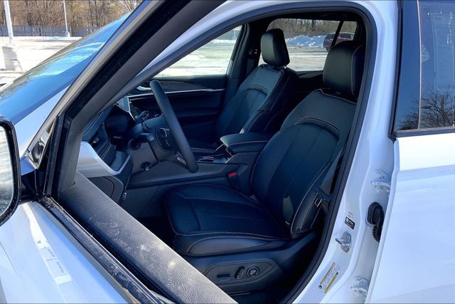 2026 JEEP GRAND CHEROKEE - Image 9