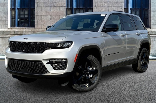 2025 JEEP GRAND CHEROKEE - Image 2