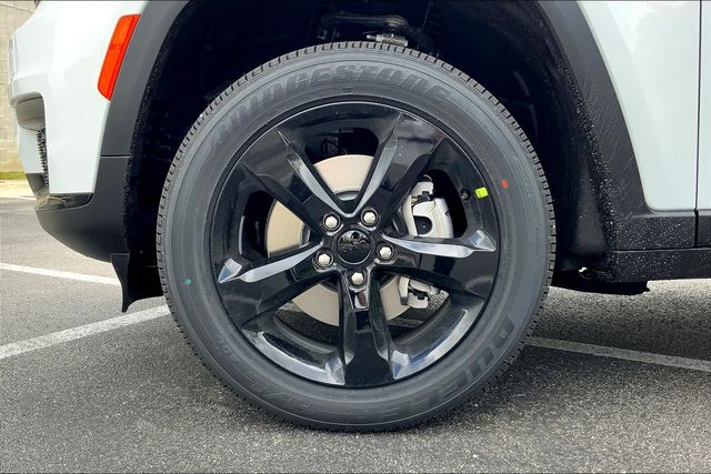 2025 JEEP GRAND CHEROKEE L - Image 12