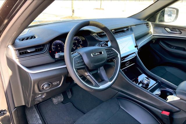 2026 JEEP GRAND CHEROKEE - Image 8