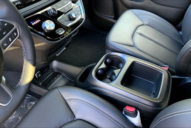 2026 CHRYSLER PACIFICA - Image 7
