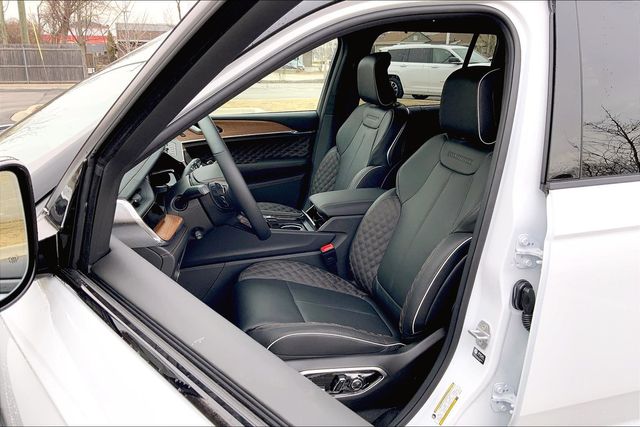 2026 JEEP GRAND CHEROKEE - Image 9