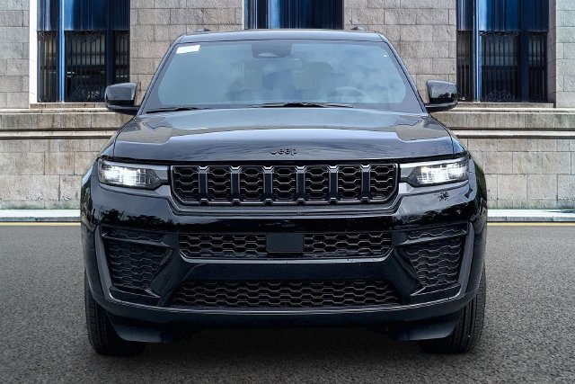 New 2027 Jeep Grand Cherokee Altitude Sport Utility