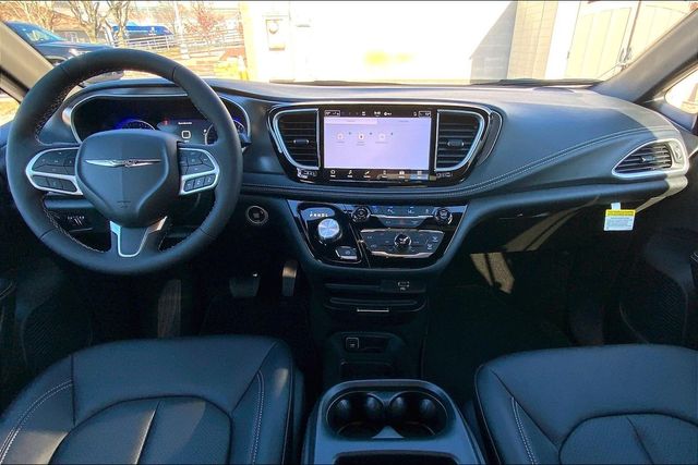 2026 CHRYSLER PACIFICA - Image 5