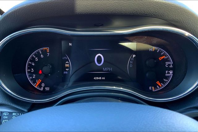 2022 JEEP GRAND CHEROKEE - Image 20