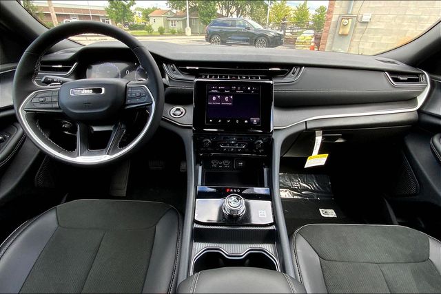 2025 JEEP GRAND CHEROKEE - Image 5