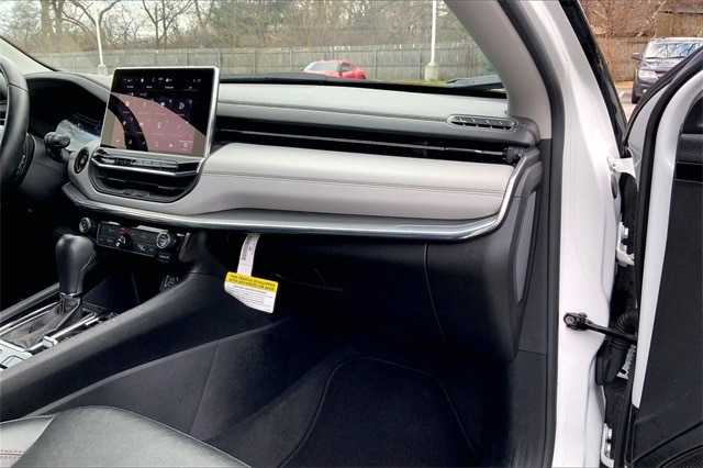 2022 JEEP COMPASS - Image 15