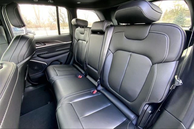 2026 JEEP GRAND CHEROKEE - Image 10
