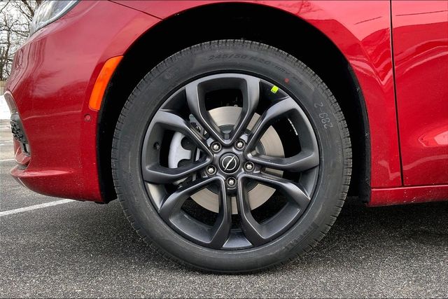 2026 CHRYSLER PACIFICA - Image 12