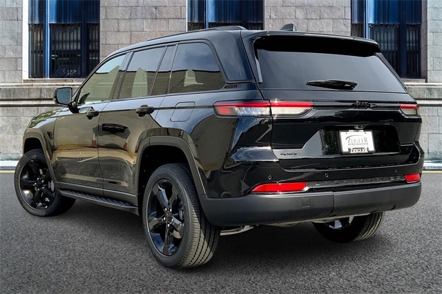 2025 JEEP GRAND CHEROKEE - Image 3