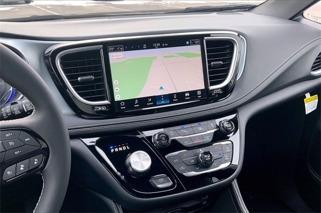 2026 CHRYSLER PACIFICA - Image 6