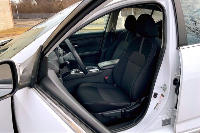 2023 NISSAN SENTRA - Image 24