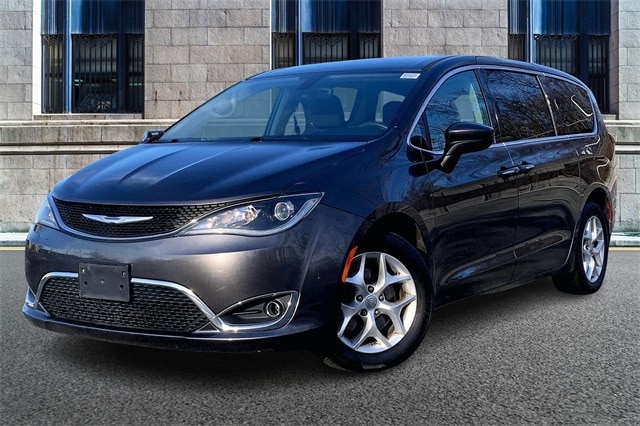 Used 2017 Chrysler Pacifica Touring Plus with VIN 2C4RC1BG2HR782110 for sale in Downers Grove, IL