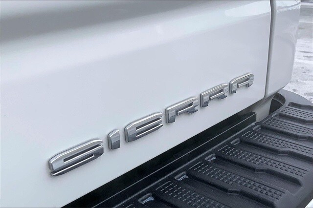 2023 GMC SIERRA - Image 8