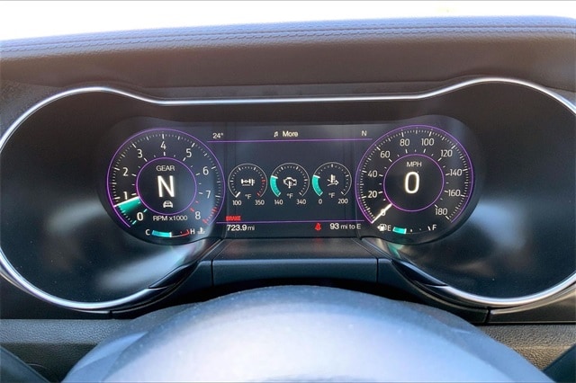 2021 FORD MUSTANG - Image 18