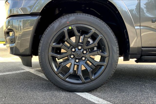 2026 RAM 1500 - Image 12