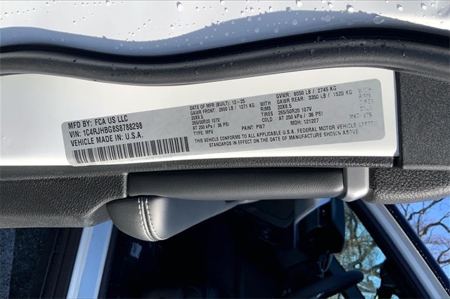 2025 JEEP GRAND CHEROKEE - Image 13