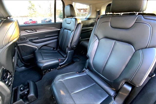 2023 JEEP GRAND CHEROKEE L - Image 25