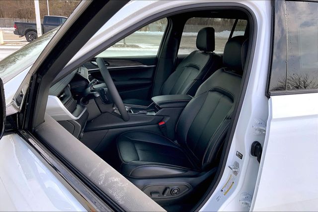 2026 JEEP GRAND CHEROKEE - Image 9