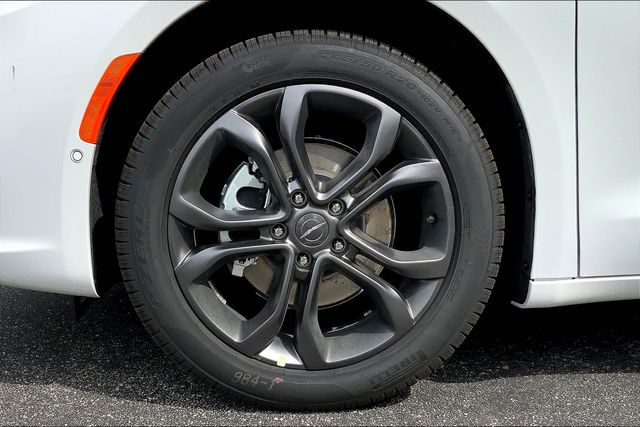 2026 CHRYSLER PACIFICA - Image 12