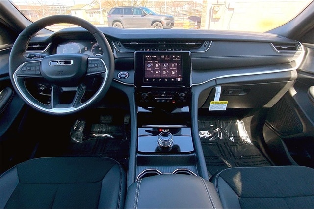 2025 JEEP GRAND CHEROKEE L - Image 5