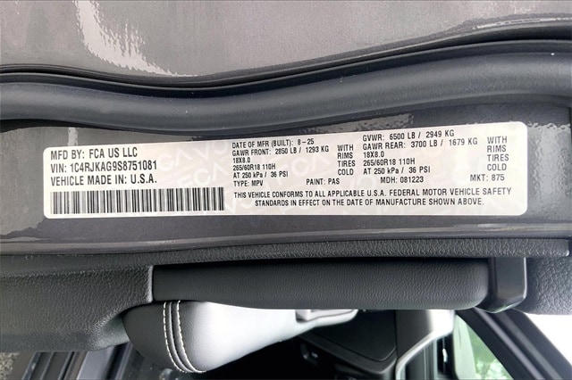 2025 JEEP GRAND CHEROKEE L - Image 13