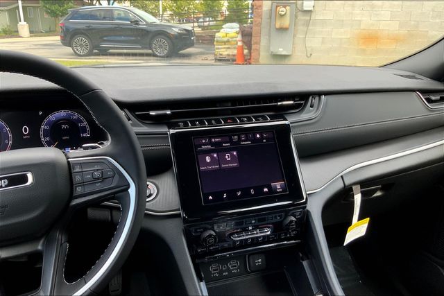 2025 JEEP GRAND CHEROKEE - Image 6