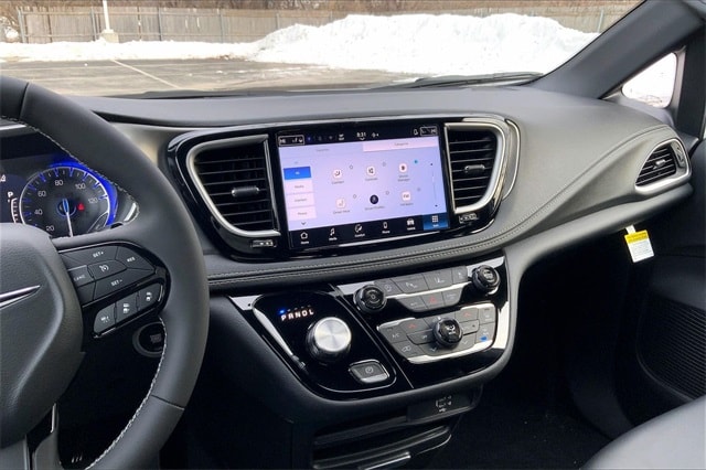 2026 CHRYSLER PACIFICA - Image 6