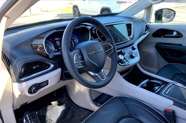 2024 CHRYSLER PACIFICA - Image 14