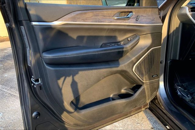 2023 JEEP GRAND CHEROKEE L - Image 22