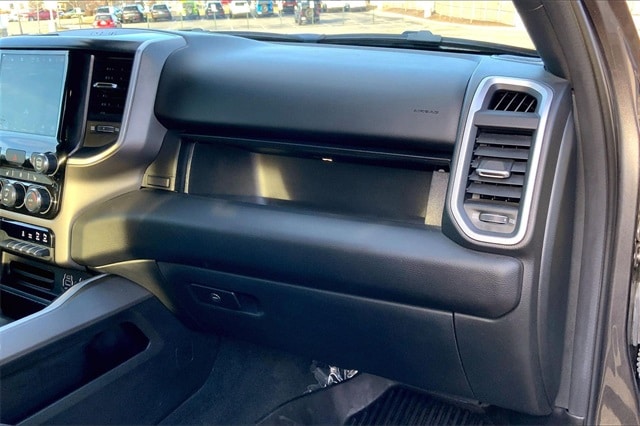 2022 RAM 1500 - Image 16