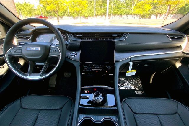 2025 JEEP GRAND CHEROKEE - Image 5